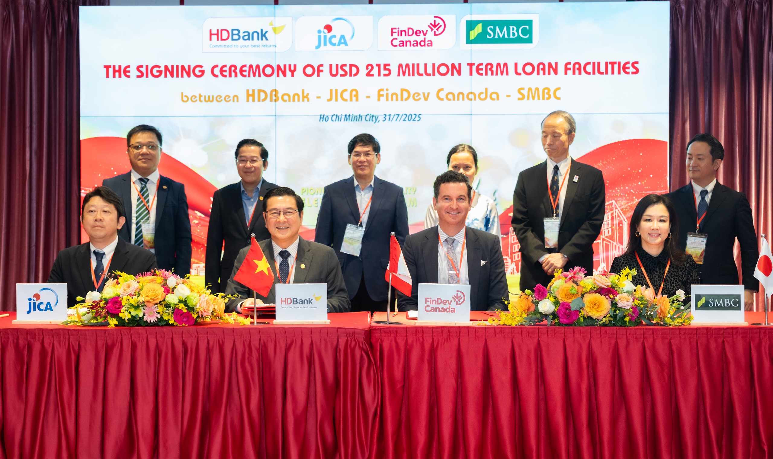 HDBank ký kết khoản vay hợp vốn 215 triệu USD với ba định chế tài chính hàng đầu quốc tế- Ảnh 1.