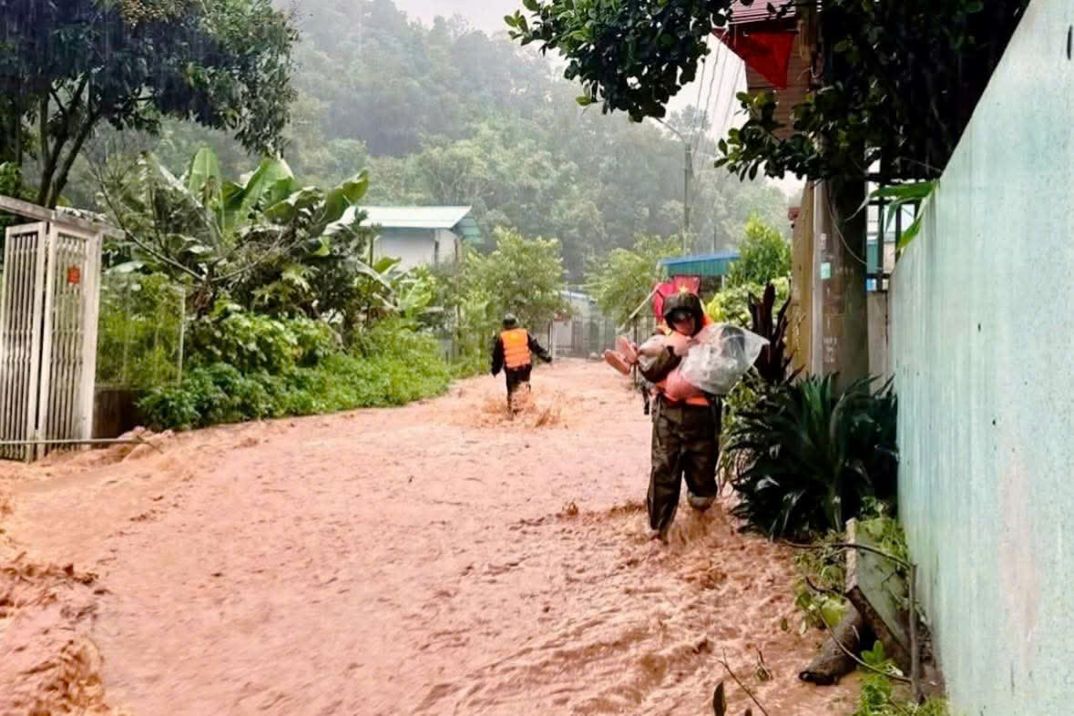 Toàn cảnh trận lũ lớn ở Điện Biên khiến 12 người chết và mất tích- Ảnh 11. Toàn cảnh trận lũ lớn ở Điện Biên khiến 12 người chết và mất tích- Ảnh 11.