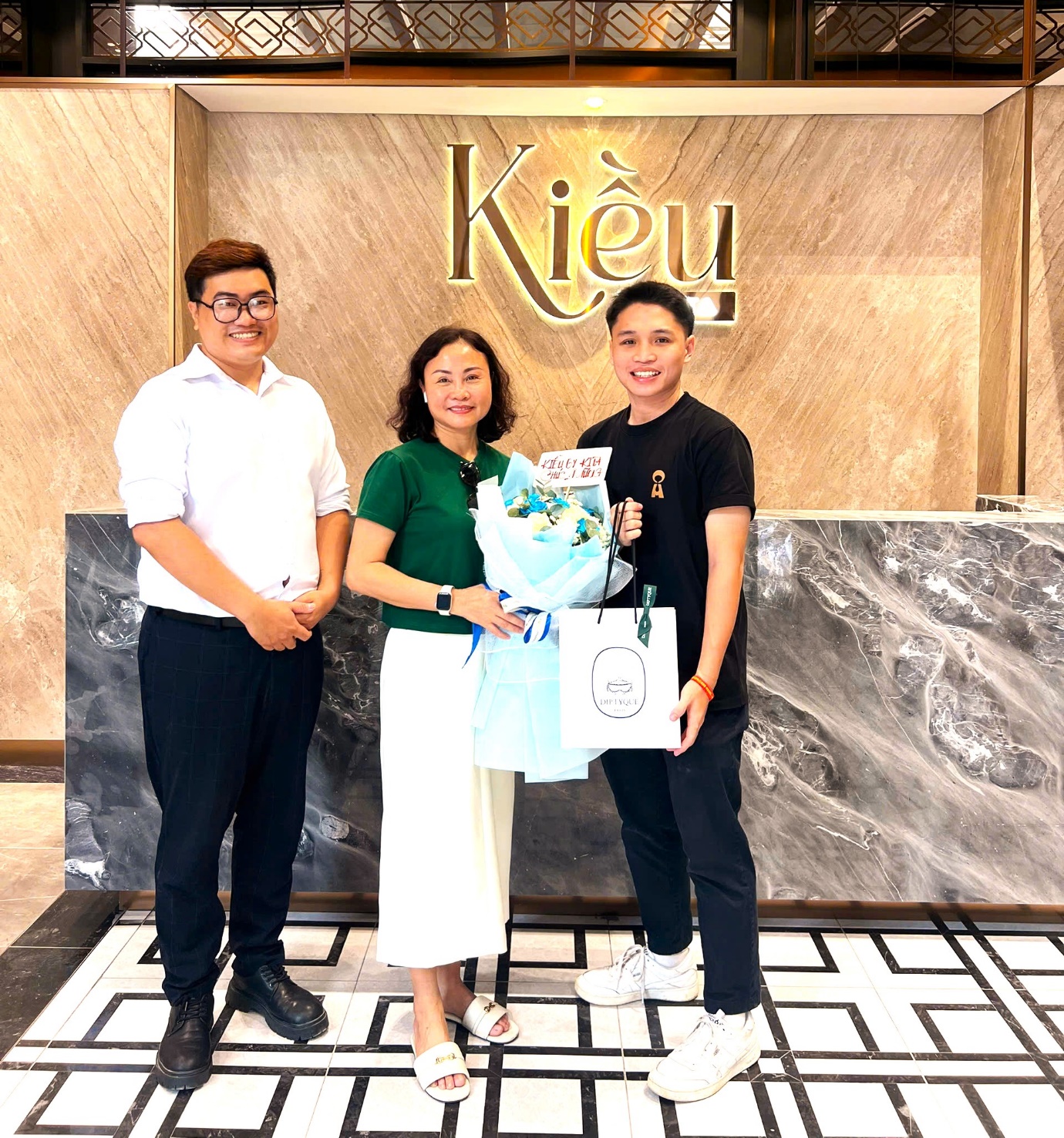 KITA Group khẳng định giá trị cốt lõi “pháp lý tường minh”- Ảnh 2. D:\DỰ ÁN\KIỀU BY KITA\BÀN GIAO NHÀ\z6743651861256_f4f1eb15bb135656064c1d4bc4ab9ba6.jpg