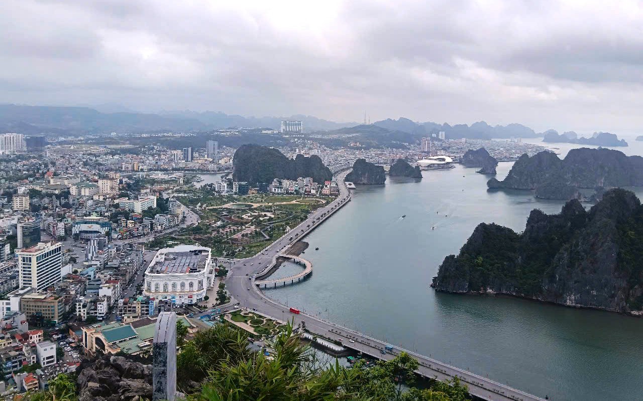 Quảng Ninh 2025-2030: Đột phá hạ tầng giao thông, cảng biển và kinh tế số