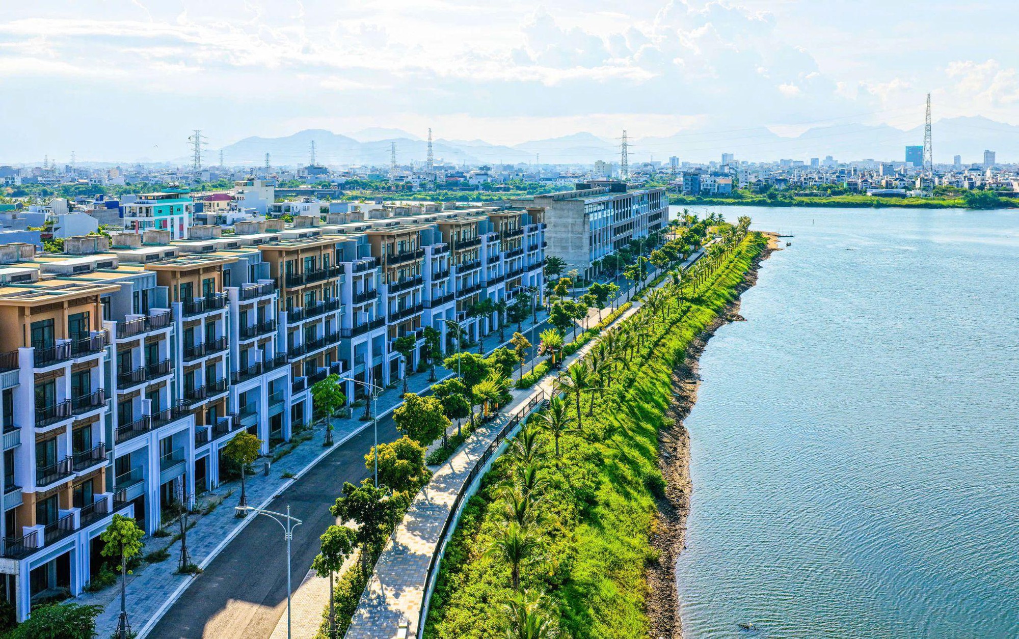 Lý giải xu hướng săn đất nền Đà Nẵng hậu sáp nhập- Ảnh 4. Lý giải xu hướng săn đất nền Đà Nẵng hậu sáp nhập- Ảnh 4.