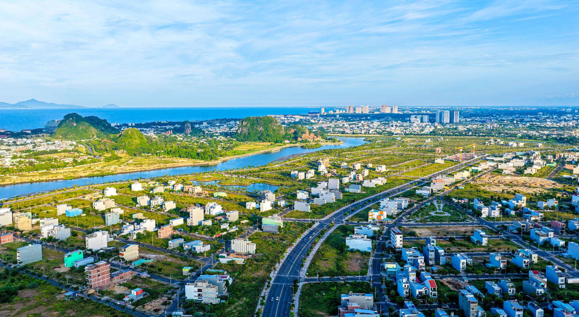 Lý giải xu hướng săn đất nền Đà Nẵng hậu sáp nhập- Ảnh 5. Lý giải xu hướng săn đất nền Đà Nẵng hậu sáp nhập- Ảnh 5.