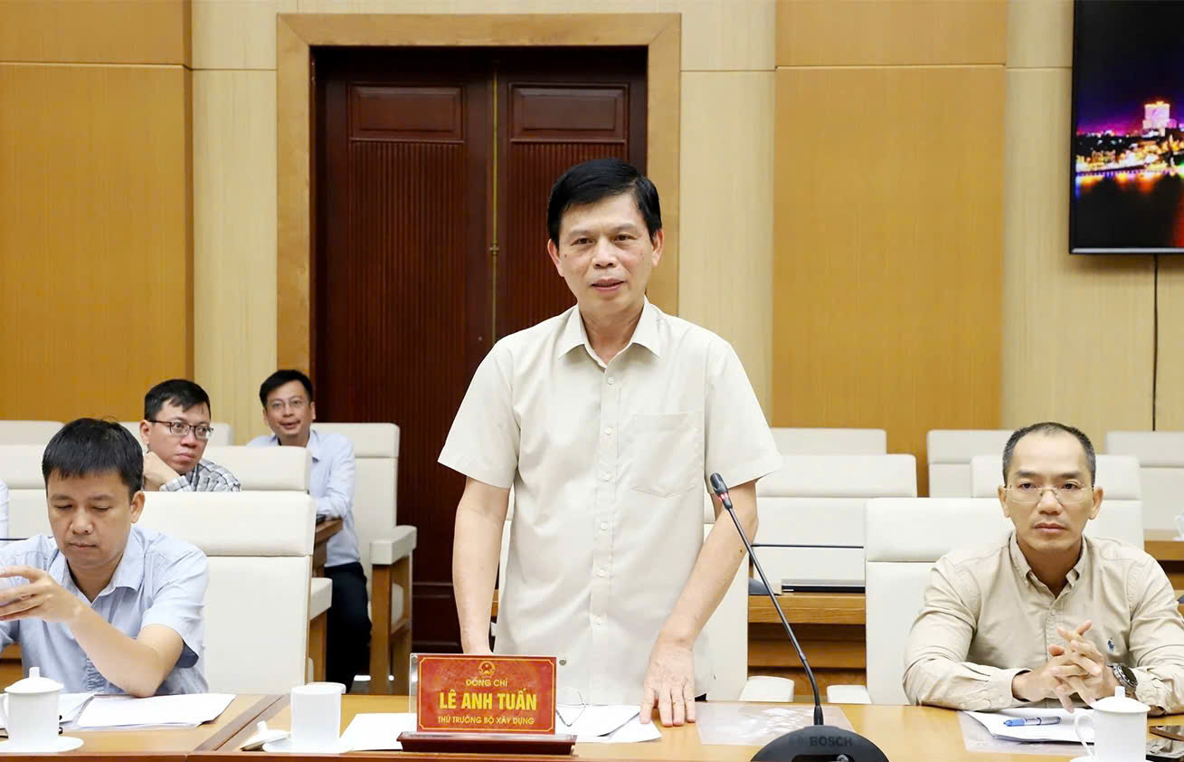 Deputy Minister Le Anh Tuan calls for faster progress on two key highways in Phu Tho- Ảnh 1. Deputy Minister Le Anh Tuan calls for faster progress on two key highways in Phu Tho- Ảnh 1.