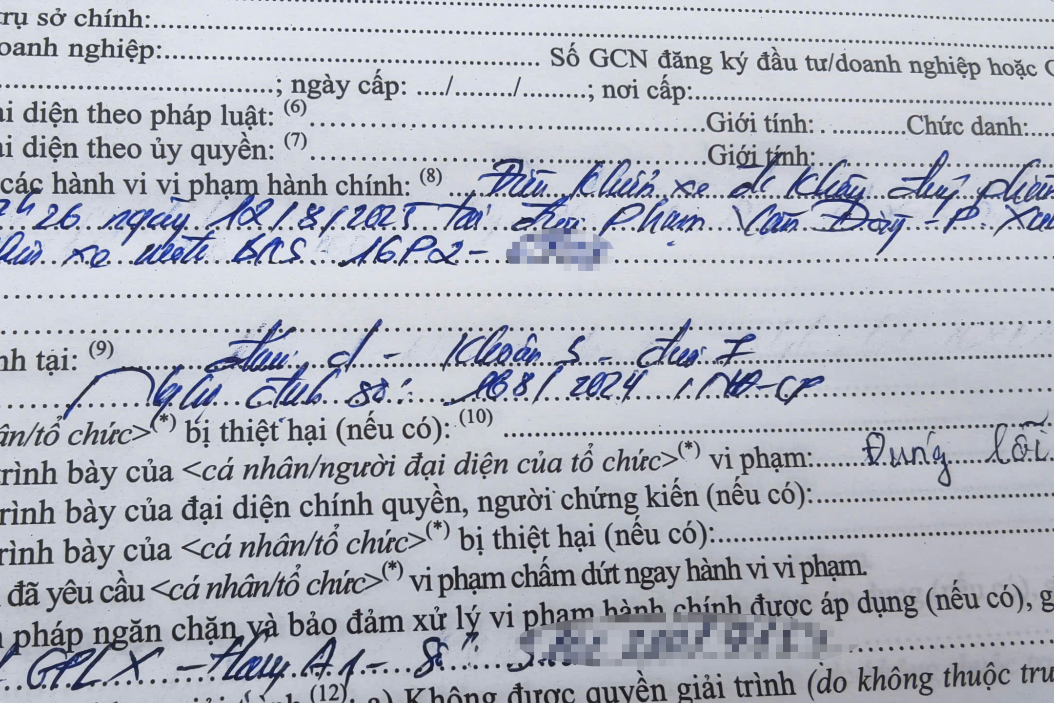 CSGT Hà Nội tăng cường phạt nguội xe máy lấn làn ô tô trên đường phân làn cứng- Ảnh 9. CSGT Hà Nội tăng cường phạt nguội xe máy lấn làn ô tô trên đường phân làn cứng- Ảnh 9.