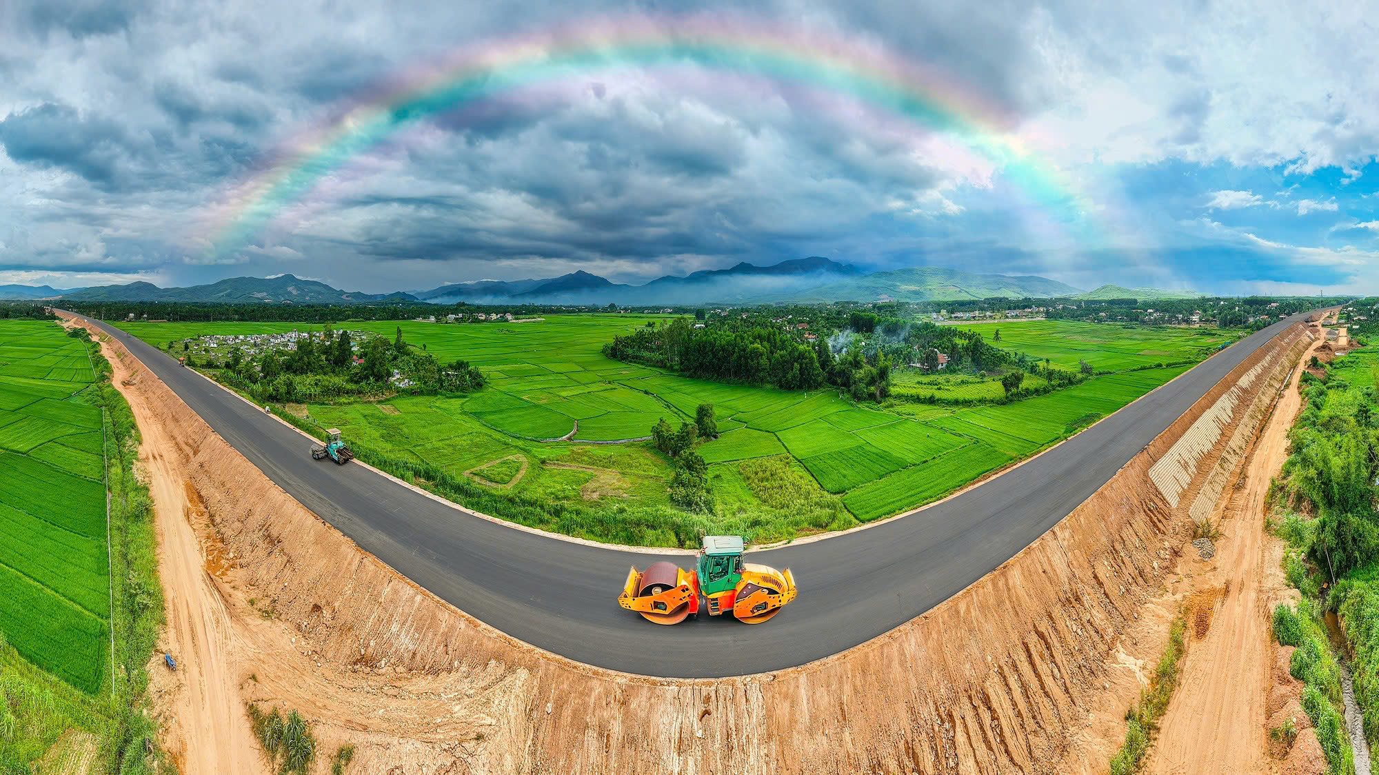 500 ngày thần tốc nối thông 3.000km cao tốc: Lời hẹn ước khi cao tốc hoàn thành- Ảnh 1.
