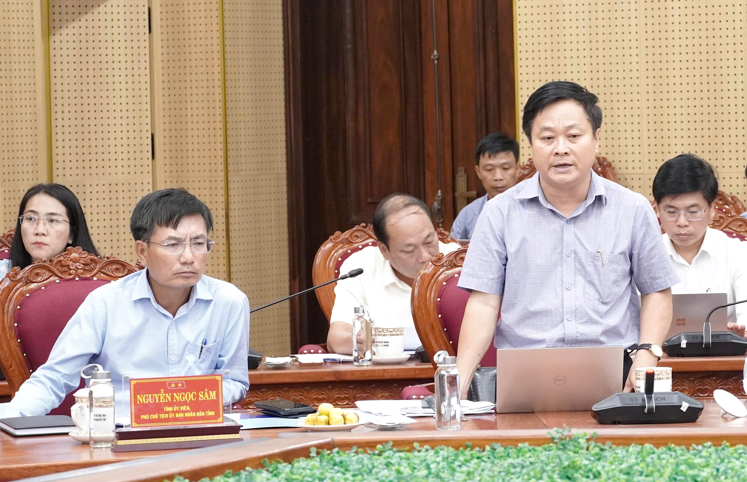 Quảng Ngãi giao chủ đầu tư Dự án giải phóng mặt bằng đường sắt tốc độ cao qua địa bàn- Ảnh 2.