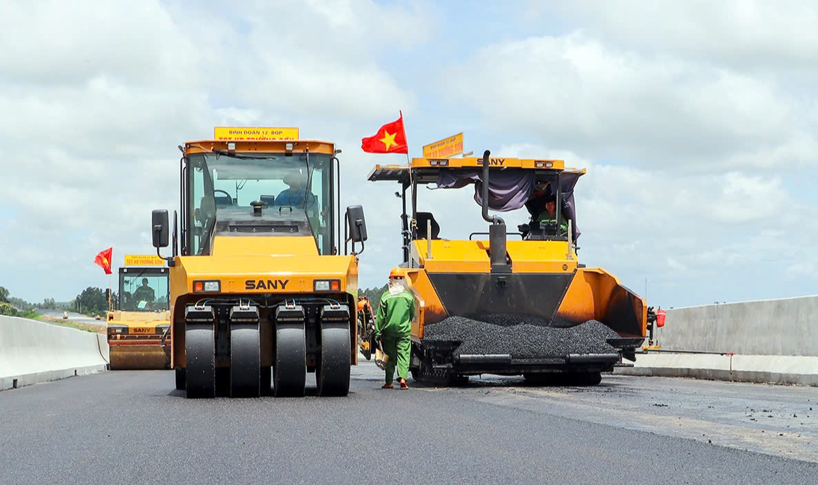500 ngày thần tốc nối thông 3.000km cao tốc: Nhanh hơn, giàu hơn nhờ cao tốc- Ảnh 7. 500 ngày thần tốc nối thông 3.000km cao tốc: Nhanh hơn, giàu hơn nhờ cao tốc- Ảnh 7.