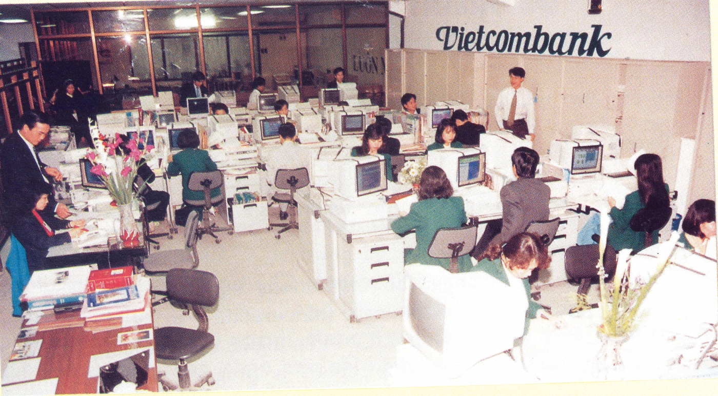 Từ mật danh B29 góp sức non sông liền dải đến bước tiến Vietcombank trên “con đường mới”- Ảnh 2. Từ mật danh B29 góp sức non sông liền dải đến bước tiến Vietcombank trên “con đường mới”- Ảnh 2.