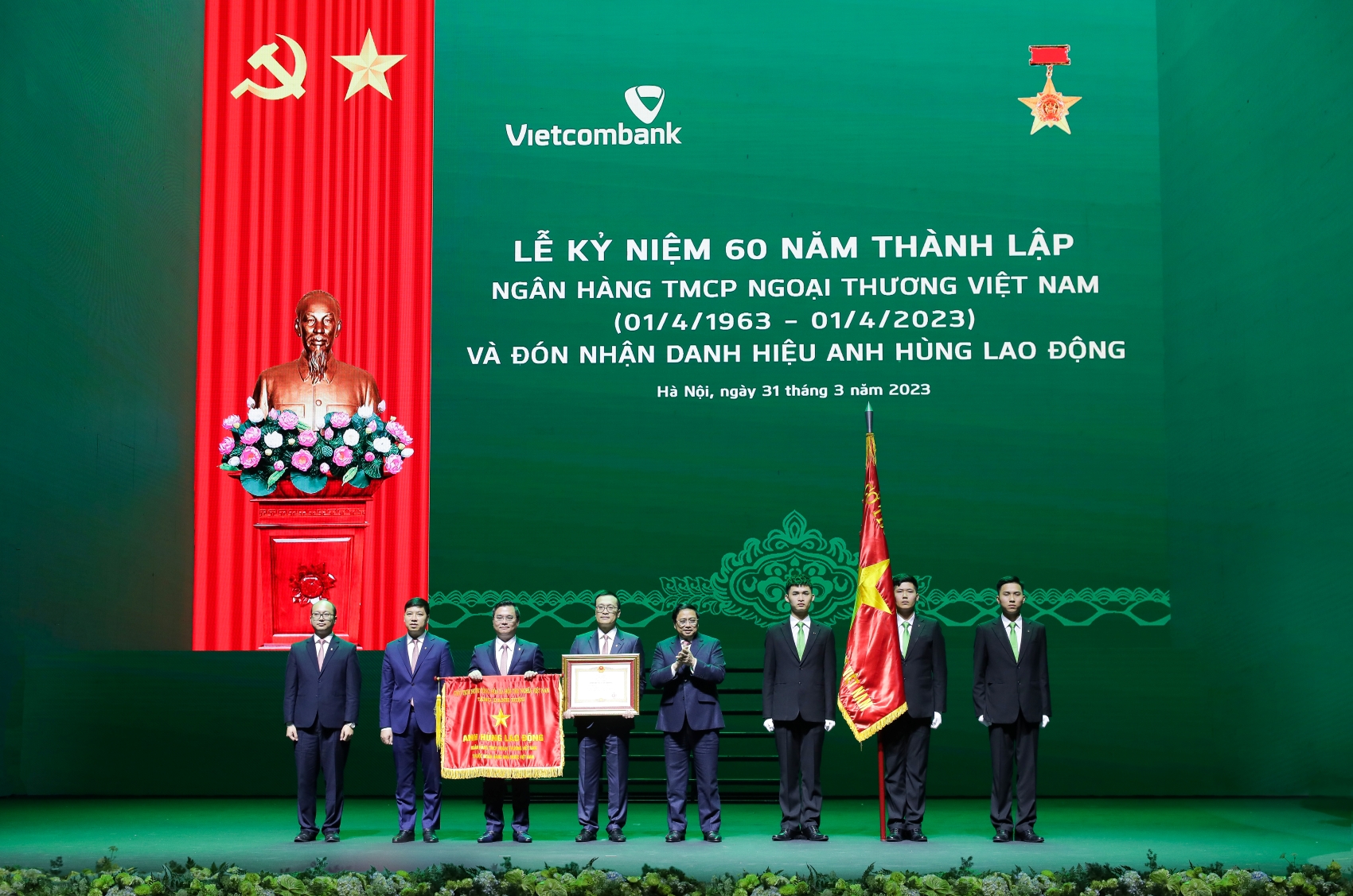 Từ mật danh B29 góp sức non sông liền dải đến bước tiến Vietcombank trên “con đường mới”- Ảnh 3. Từ mật danh B29 góp sức non sông liền dải đến bước tiến Vietcombank trên “con đường mới”- Ảnh 3.