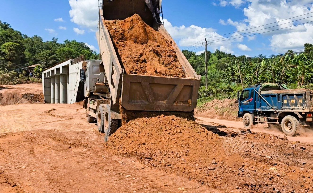 Cận cảnh 2 công trình cầu vượt lũ chờ vốn vừa tái khởi động thi công ở Quảng Trị- Ảnh 11. Cận cảnh 2 công trình cầu vượt lũ chờ vốn vừa tái khởi động thi công ở Quảng Trị- Ảnh 11.