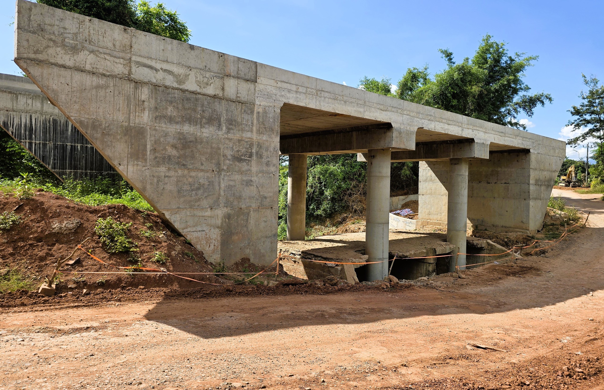 Cận cảnh 2 công trình cầu vượt lũ chờ vốn vừa tái khởi động thi công ở Quảng Trị- Ảnh 5. Cận cảnh 2 công trình cầu vượt lũ chờ vốn vừa tái khởi động thi công ở Quảng Trị- Ảnh 5.