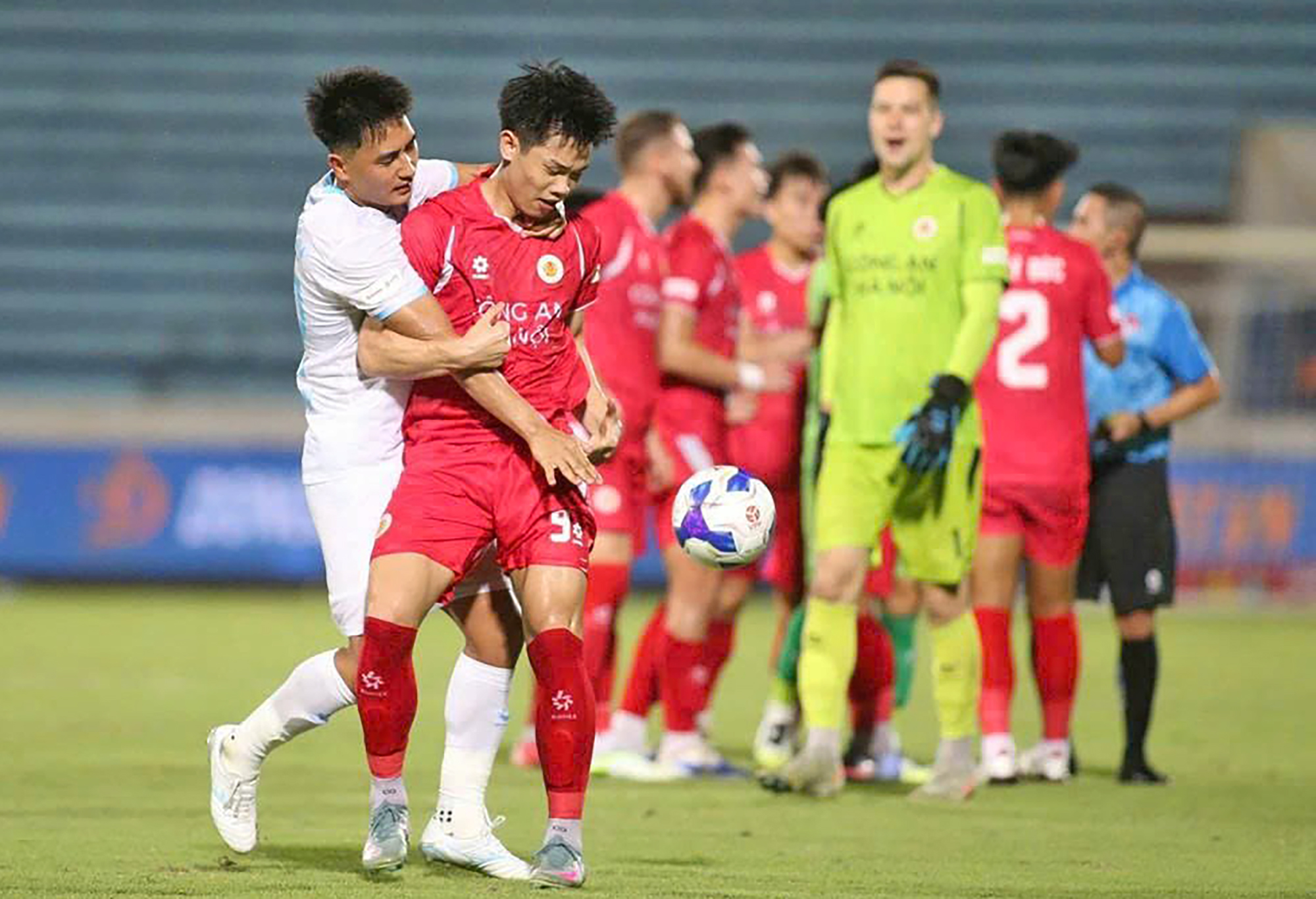 V-League sẽ nhiều kịch tính, bất ngờ- Ảnh 1.