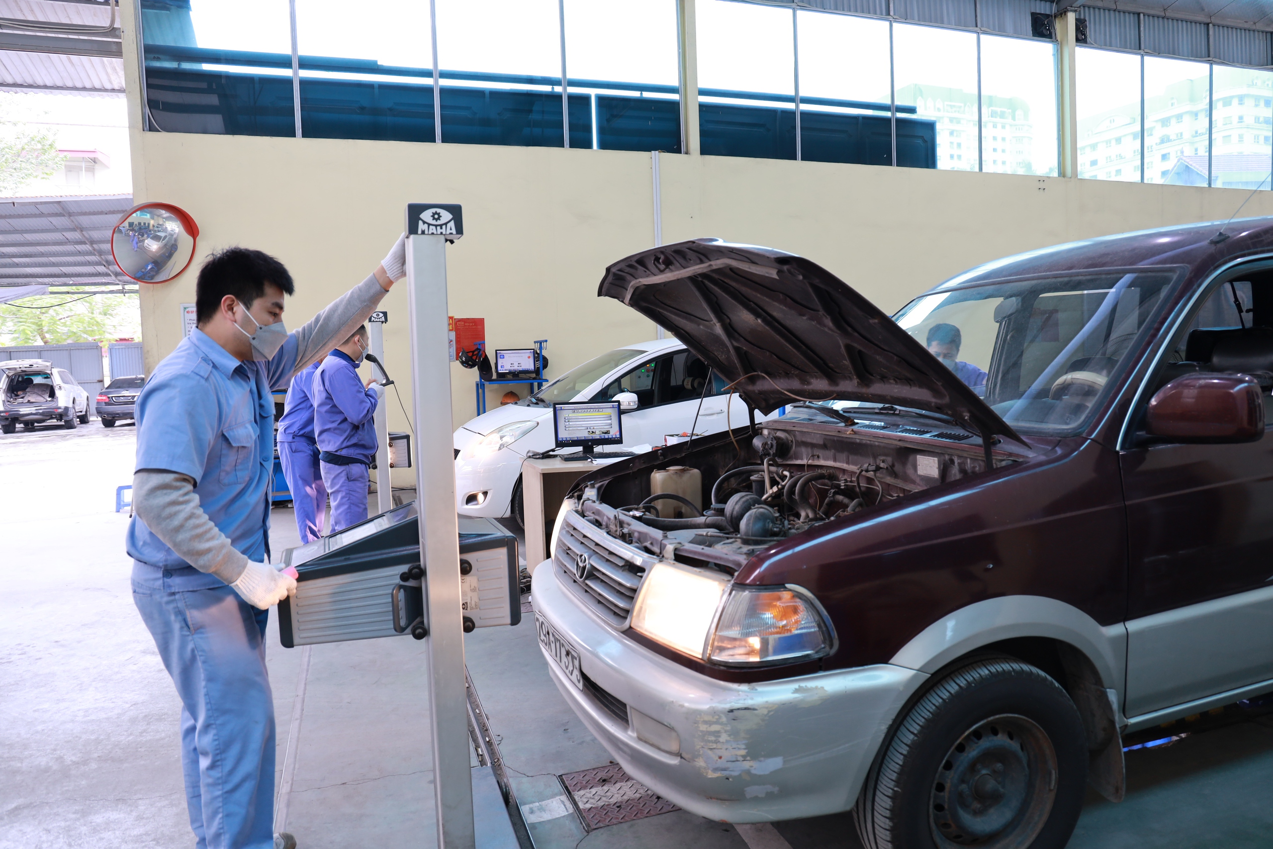 Xây dựng khung giá đăng kiểm mới, đảm bảo minh bạch, lành mạnh- Ảnh 2. Xây dựng khung giá đăng kiểm mới, đảm bảo minh bạch, lành mạnh- Ảnh 2.