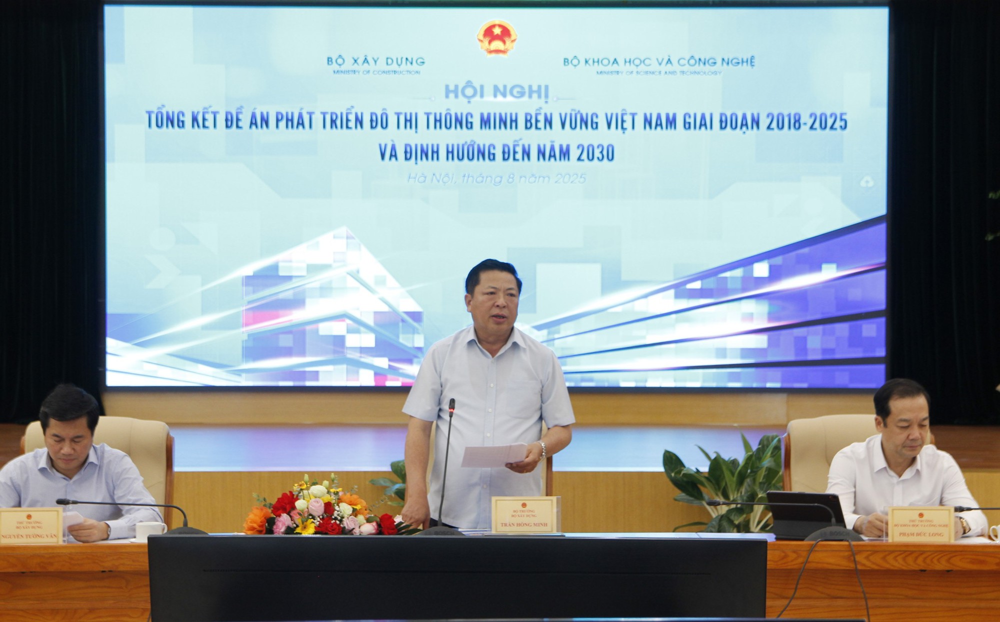 Bộ trưởng Bộ Xây dựng Trần Hồng Minh phát biểu khai mạc Hội nghị Đề án phát triển đô thị thông minh bền vững Việt Nam giai đoạn 2018 – 2025 và định hướng đến năm 2030. Bộ trưởng Bộ Xây dựng Trần Hồng Minh phát biểu khai mạc Hội nghị Đề án phát triển đô thị thông minh bền vững Việt Nam giai đoạn 2018 – 2025 và định hướng đến năm 2030.