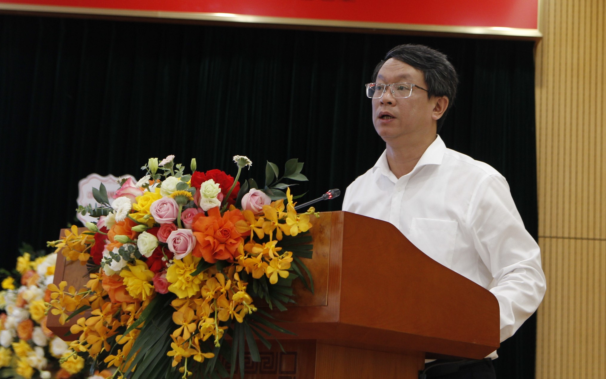 Cục trưởng Cục Phát triển đô thị Trần Quốc Thái báo cáo tổng kết Đề án phát triển đô thị thông minh bền vững Việt Nam giai đoạn 2018 – 2025 và định hướng đến năm 2030. Cục trưởng Cục Phát triển đô thị Trần Quốc Thái báo cáo tổng kết Đề án phát triển đô thị thông minh bền vững Việt Nam giai đoạn 2018 – 2025 và định hướng đến năm 2030.