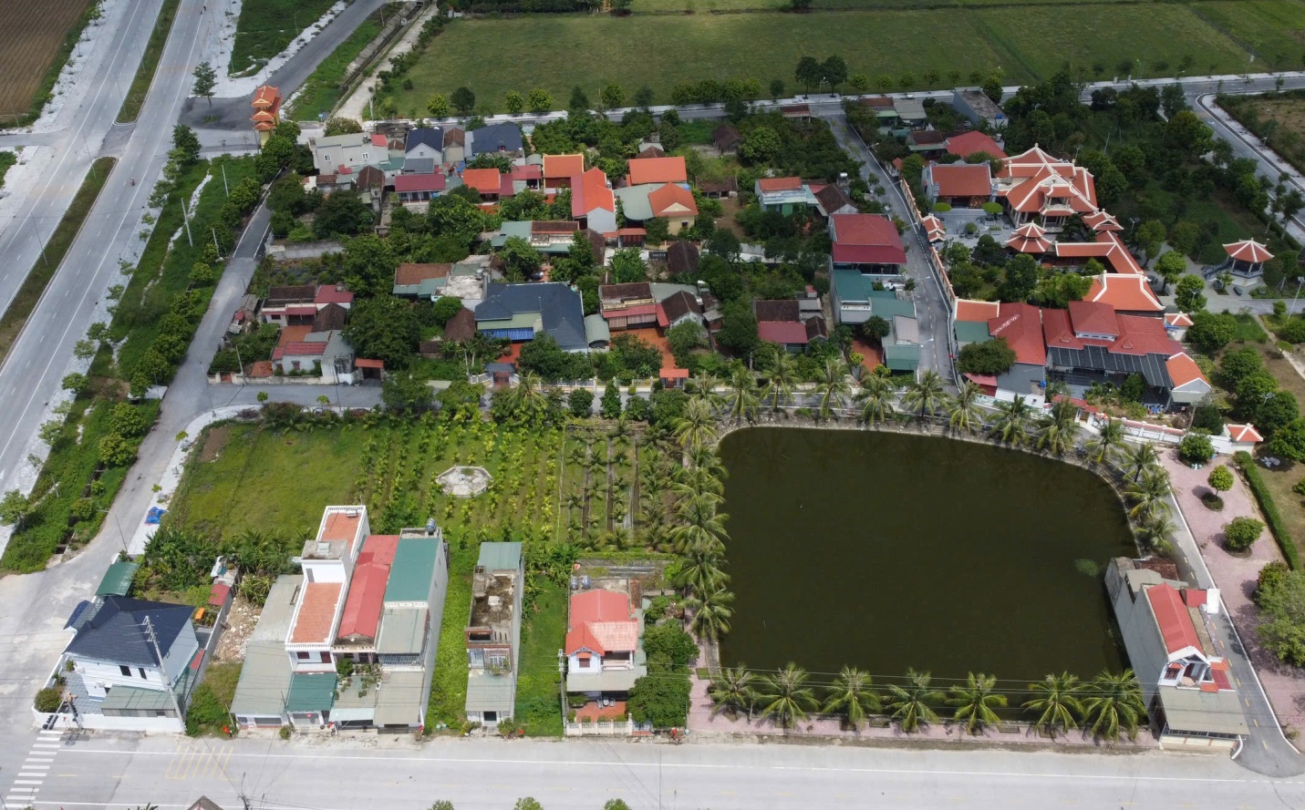 Thanh Hóa: Không để ngắt quãng công việc, nỗ lực xây dựng nông thôn mới sau sáp nhập xã - Ảnh 4.