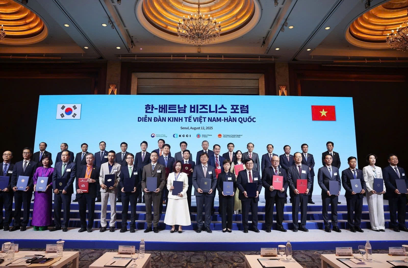 UTT ký hợp tác chiến lược với đại học giao thông hàng đầu Hàn Quốc- Ảnh 1.
