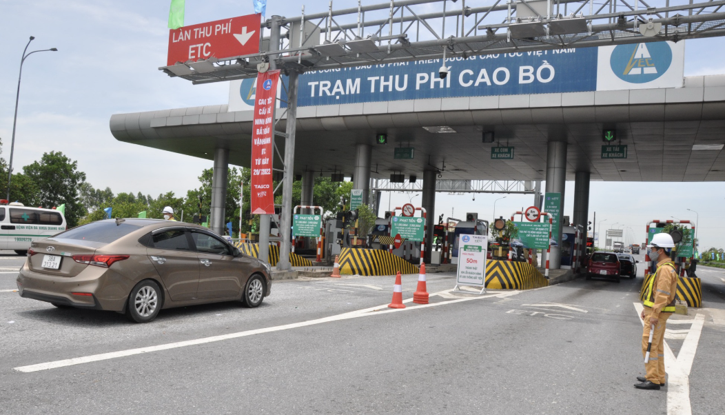 Tỷ lệ chuyển đổi tài khoản giao thông thấp, cần làm gì để xong trước 1/10?- Ảnh 1.