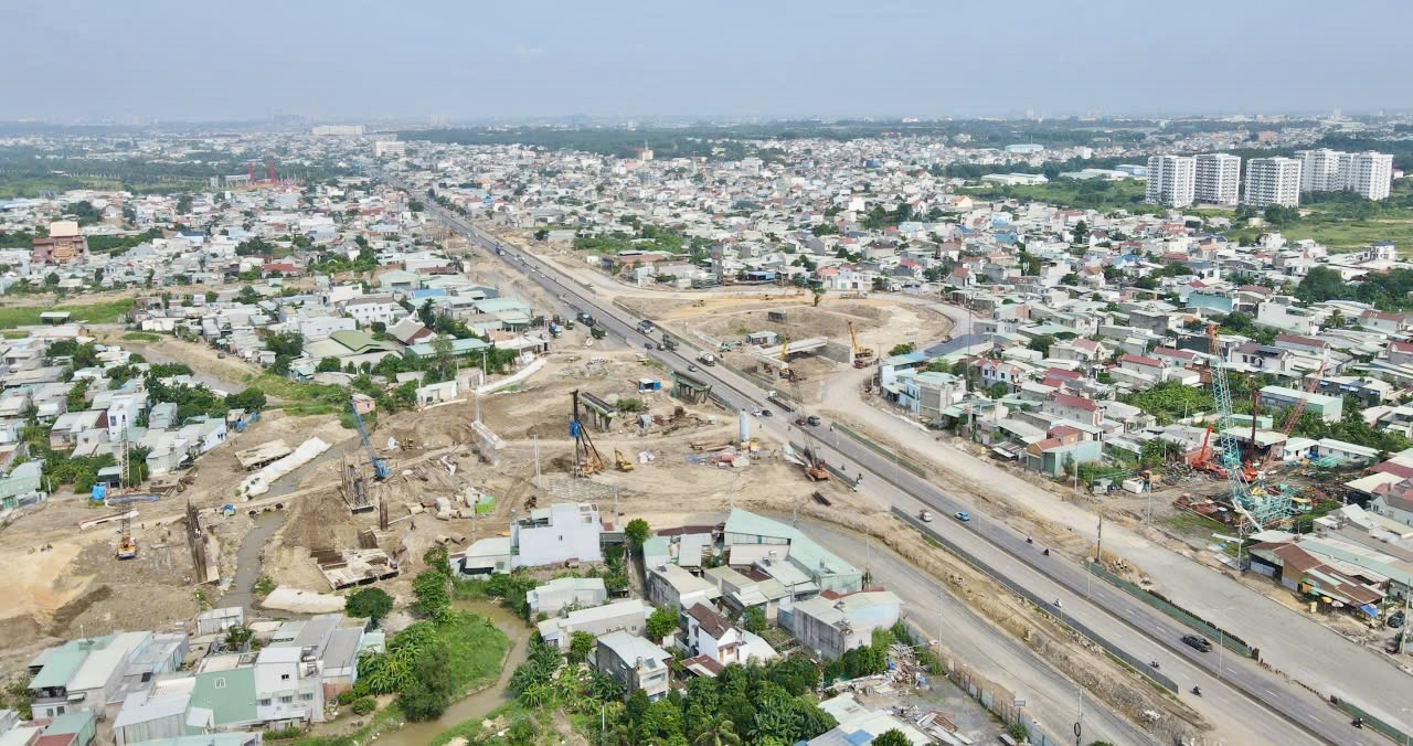 Phó Thủ tướng Hồ Đức Phớc: Không còn vướng mắc, tăng tốc thi công cao tốc qua Đồng Nai- Ảnh 3.