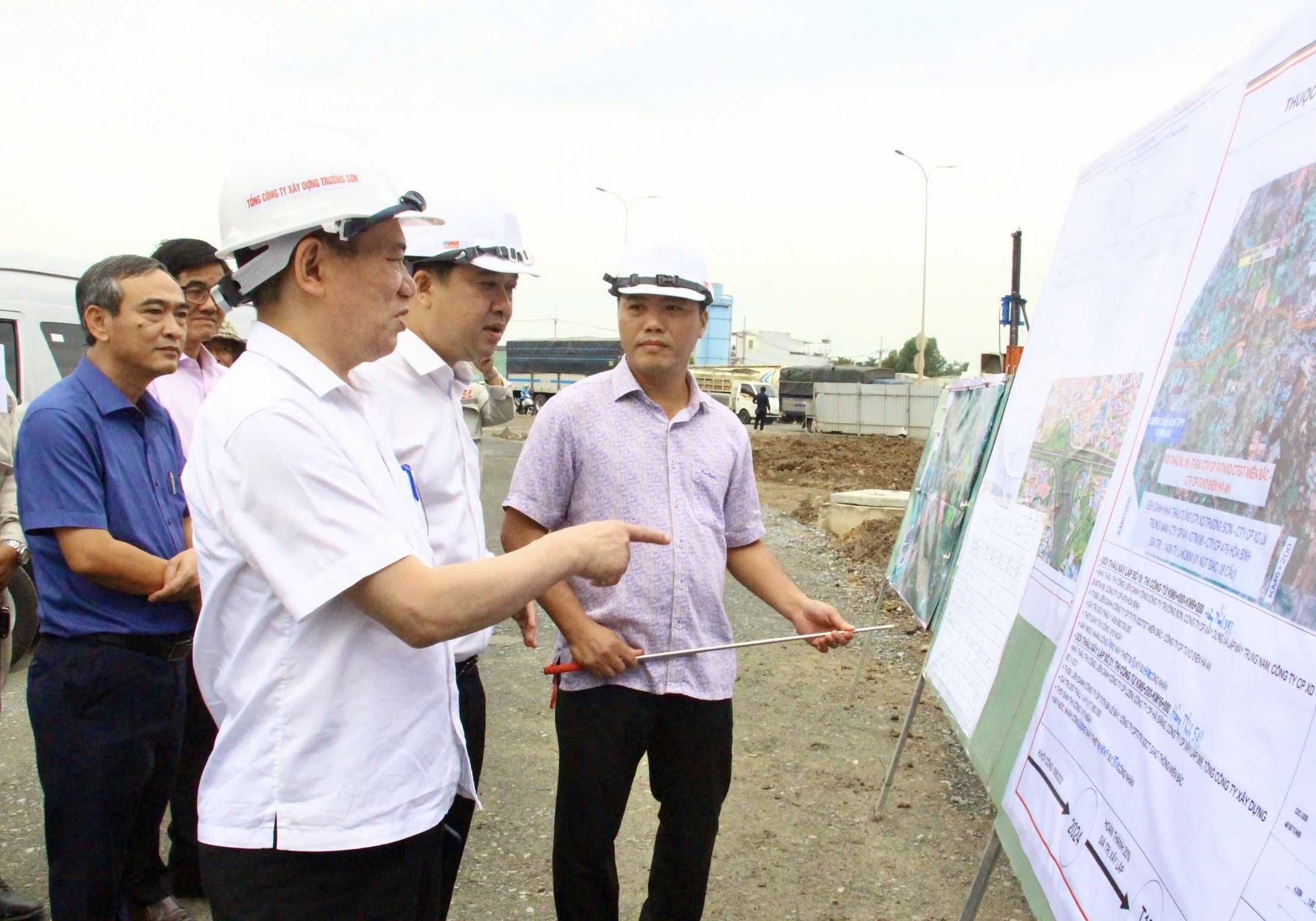 Phó Thủ tướng Hồ Đức Phớc: Không còn vướng mắc, tăng tốc thi công cao tốc qua Đồng Nai- Ảnh 4.