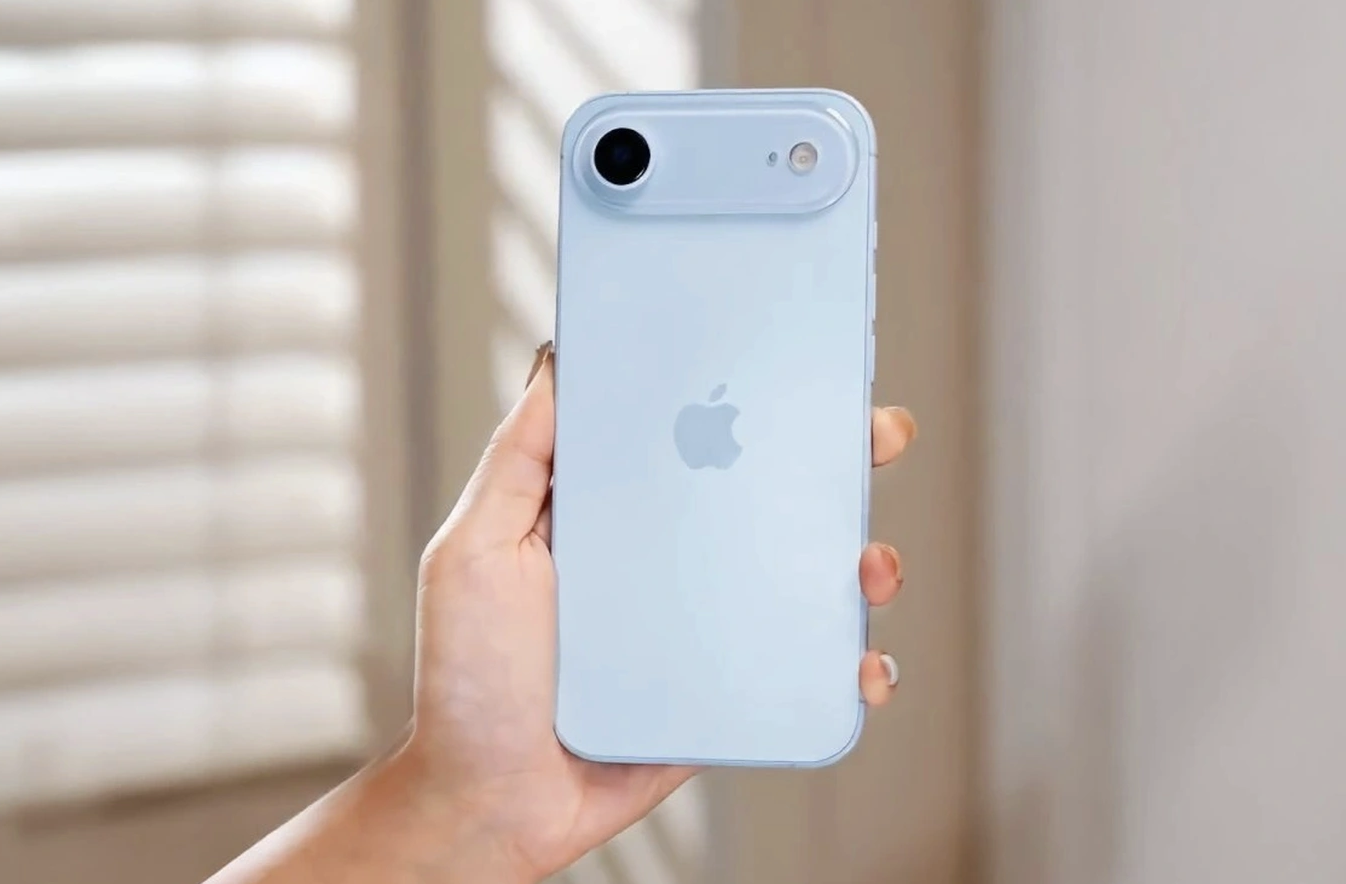 iPhone 17 Air lộ bản mô hình màu Sky Blue, hứa hẹn trở thành phiên bản “hút khách”- Ảnh 1.