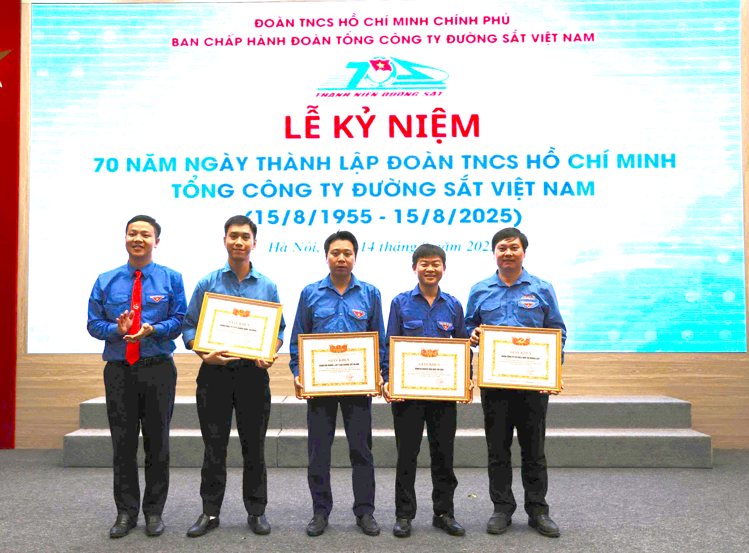 Kỷ niệm 70 năm thành lập Đoàn Thanh niên Tổng công ty Đường sắt Việt Nam- Ảnh 1.