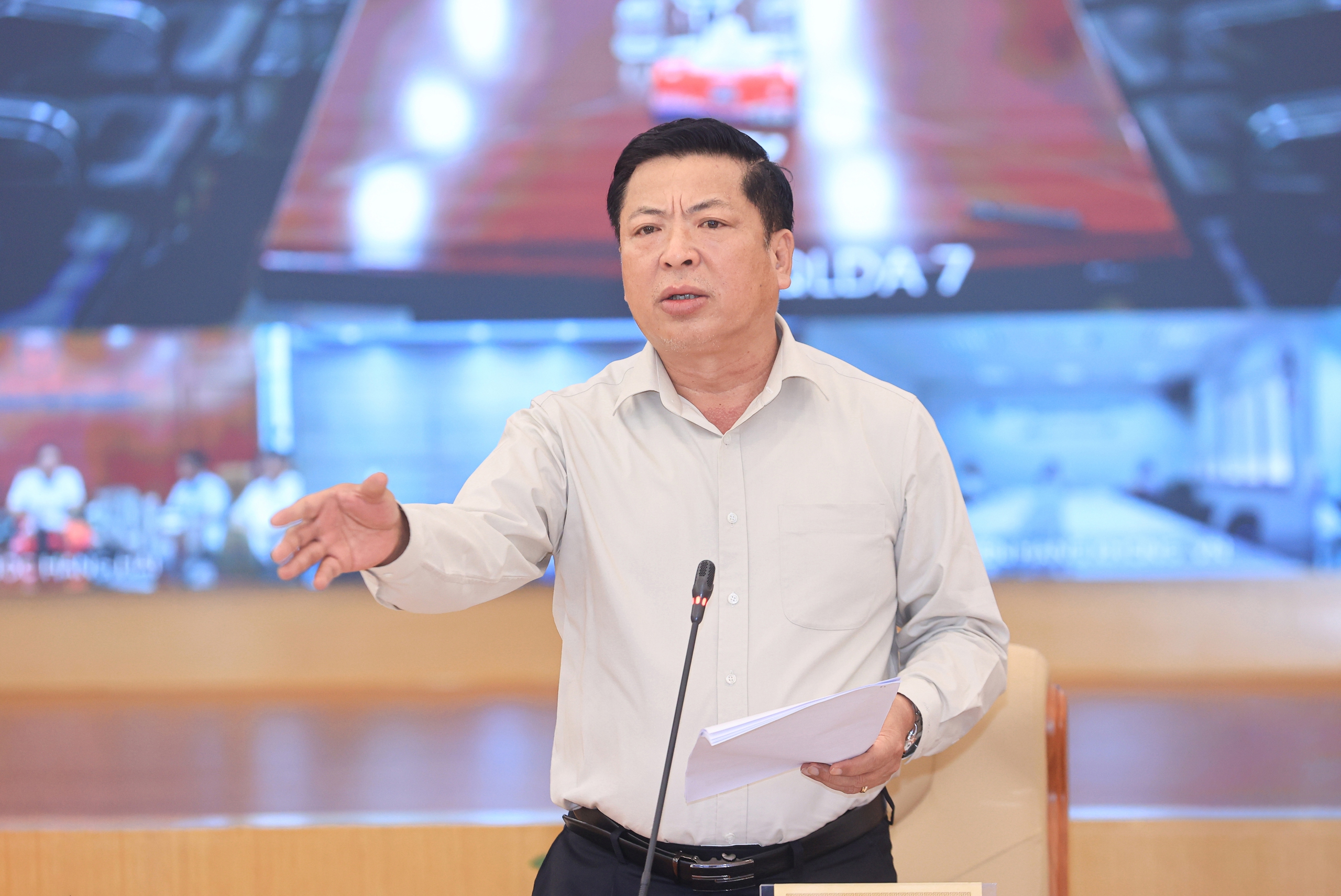 Bộ trưởng Trần Hồng Minh: Đến năm 2030, phấn đấu hoàn thành hơn 1 triệu căn nhà ở xã hội- Ảnh 1.