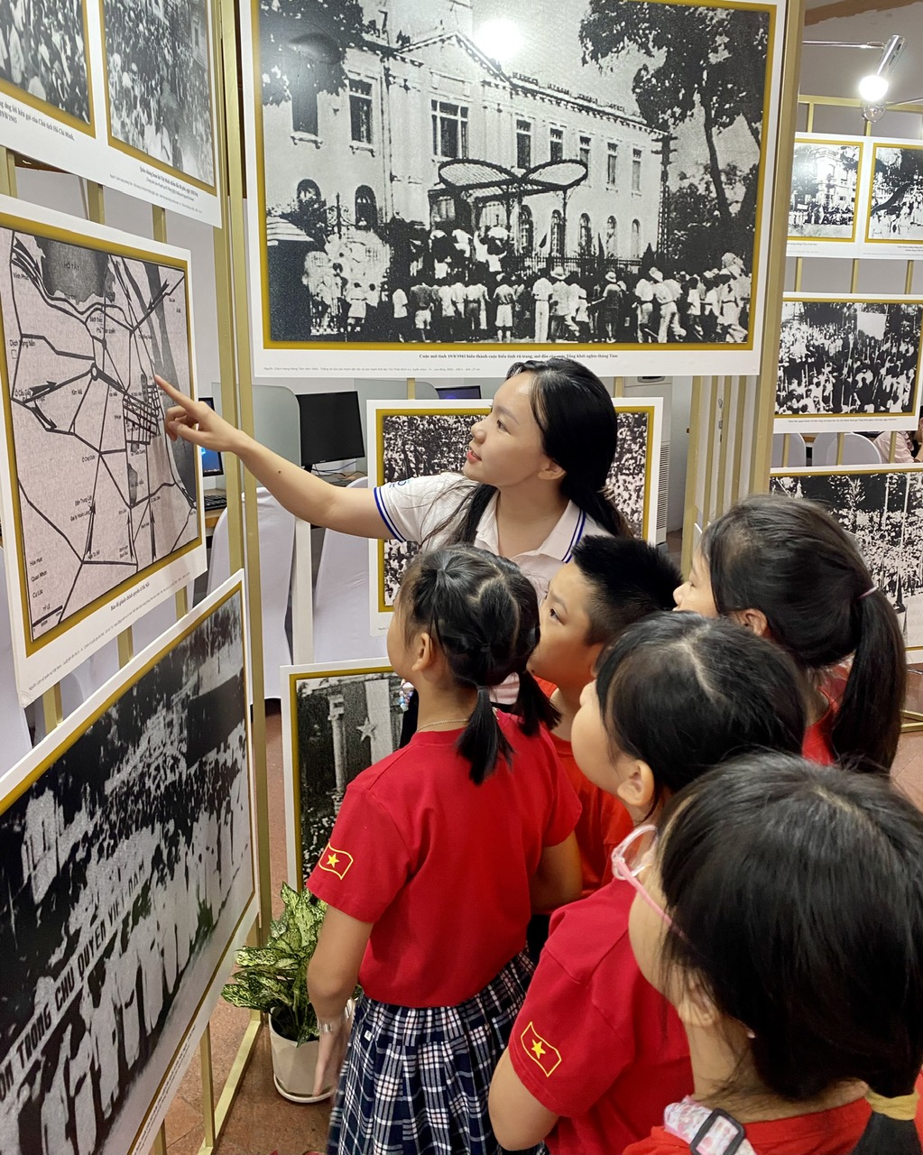 Nơi gặp gỡ quá khứ - hiện tại từ Triển lãm “Mùa thu độc lập và khát vọng phồn vinh"- Ảnh 12.
