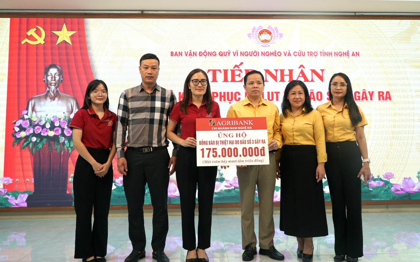 Agribank chung tay khắc phục thiệt hại do bão Wipha- Ảnh 4. Agribank chung tay khắc phục thiệt hại do bão Wipha- Ảnh 4.