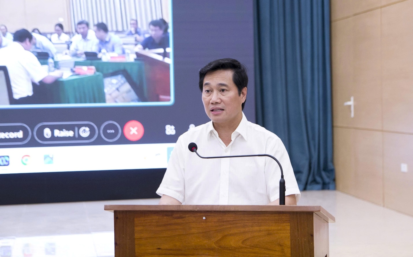 Thứ trưởng Nguyễn Tường Văn: Tạo khung pháp lý đồng bộ trong phát triển đô thị thông minh- Ảnh 1.