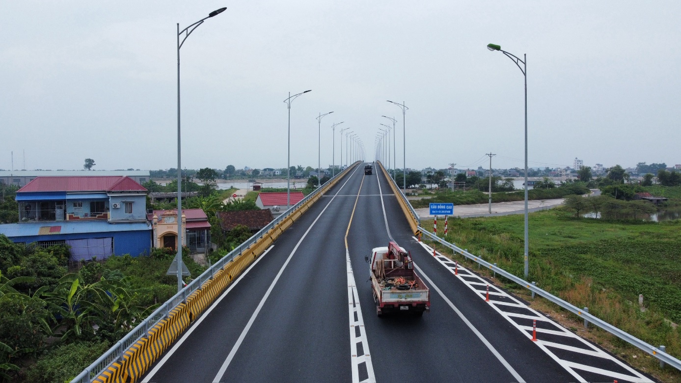 Ninh Bình khánh thành 3 công trình gần 9.000 tỷ đồng thúc đẩy liên kết vùng- Ảnh 5.