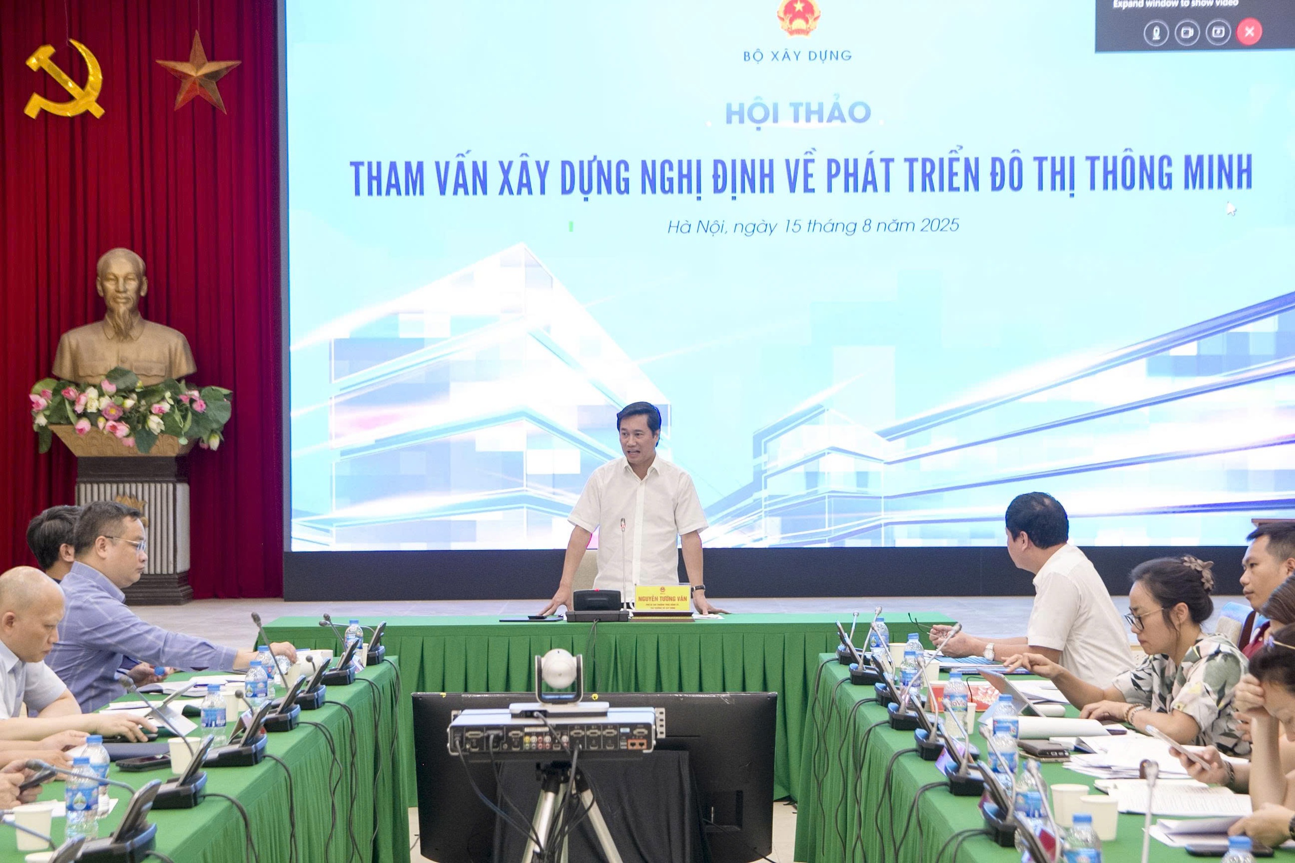Phát triển đô thị thông minh cần phân cấp triệt để cho địa phương- Ảnh 1.