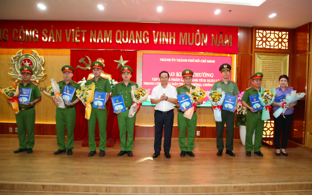TP.HCM: Danh tính kẻ cầm đầu đường dây đánh bạc hơn 20.000 tỷ đồng mới bị triệt phá