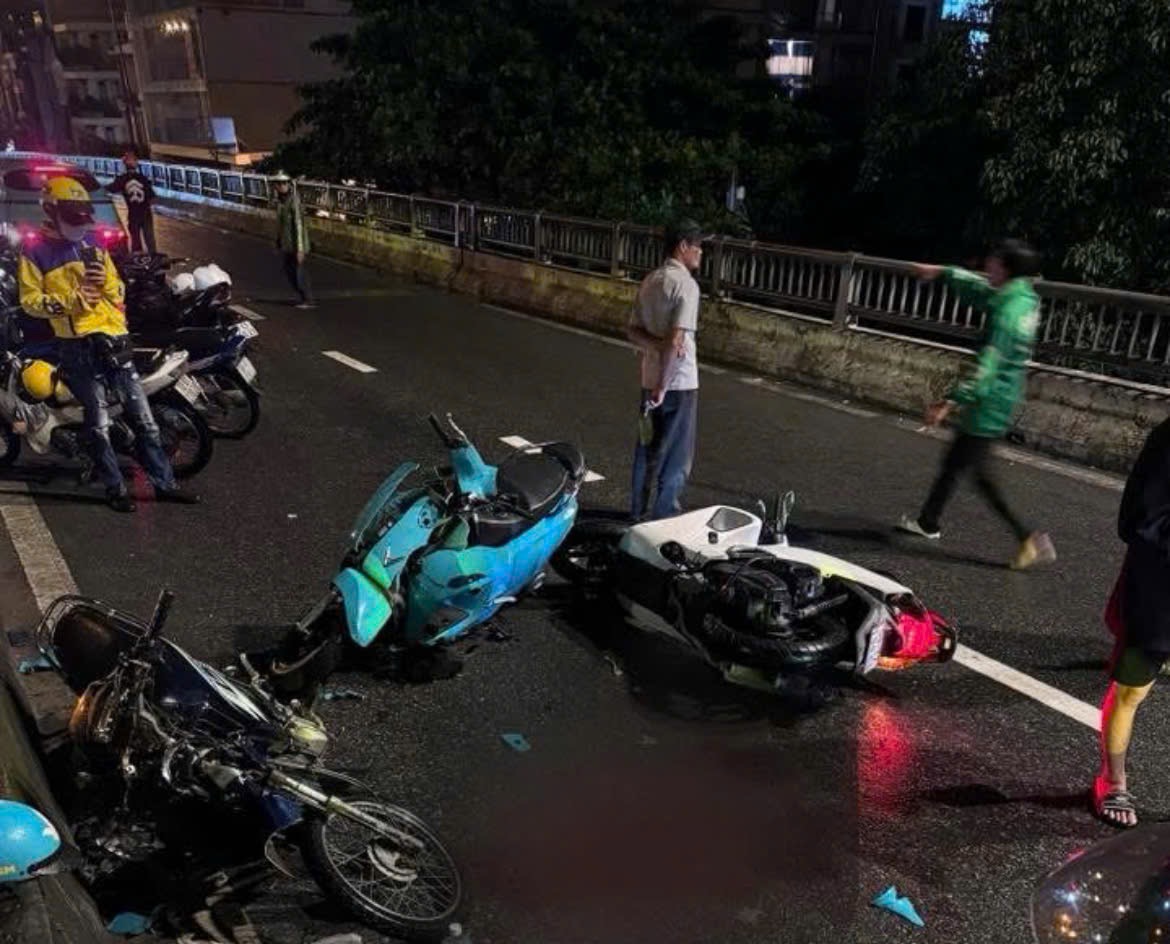 TP.HCM: Nam sinh viên bị xe ben kéo lê, tử vong thương tâm- Ảnh 2.
