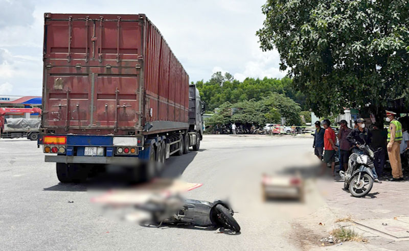 Hiện trường vụ tai nạn khiến bà N.T.K.A tử vong tại chỗ.