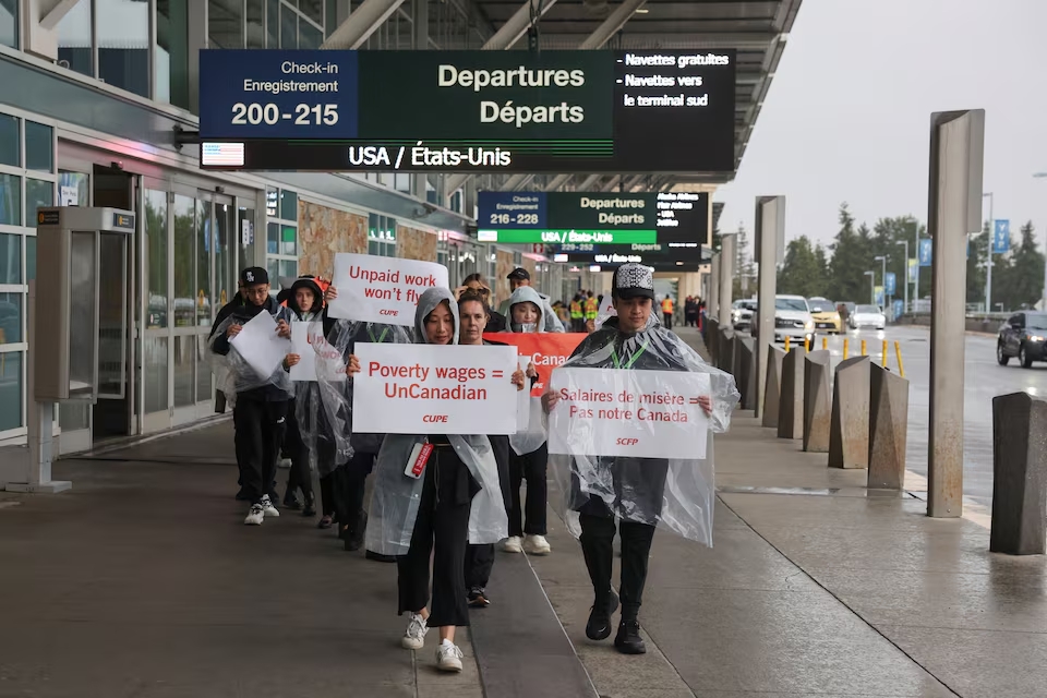 Chính phủ Canada can thiệp chấm dứt đình công tại Air Canada- Ảnh 1. Chính phủ Canada can thiệp chấm dứt đình công tại Air Canada- Ảnh 1.