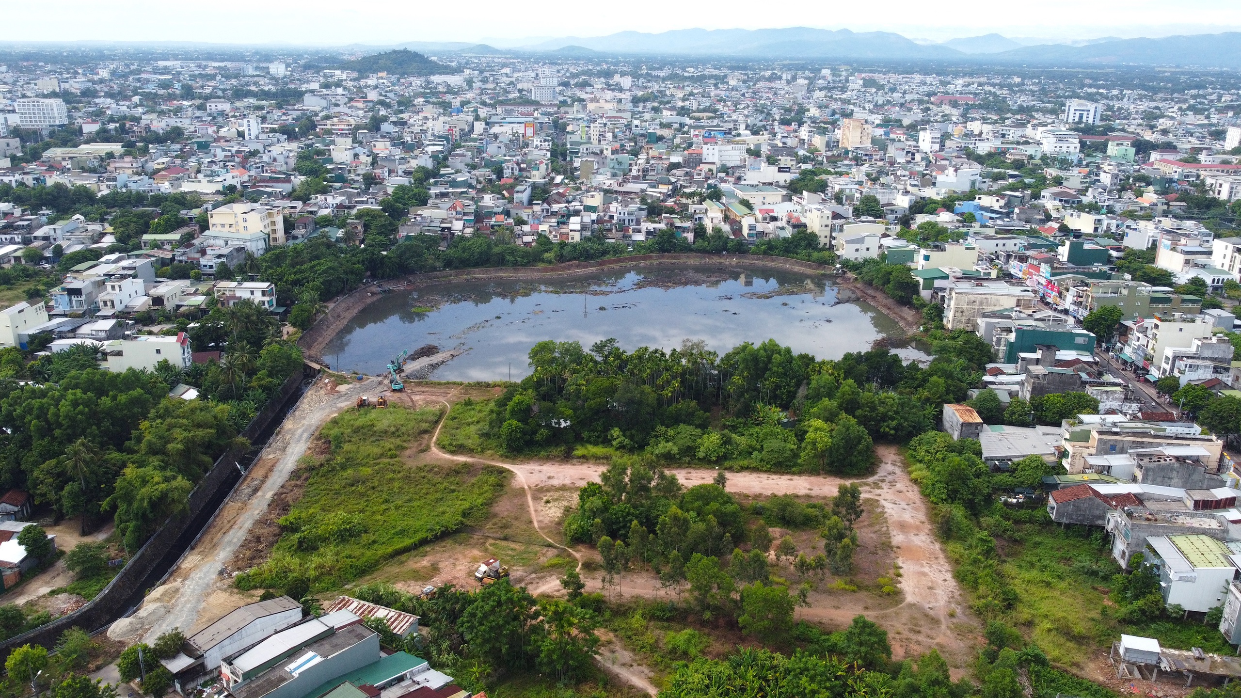 "Hồi sinh" hai hồ điều hòa lớn nhất Quảng Ngãi- Ảnh 17. "Hồi sinh" hai hồ điều hòa lớn nhất Quảng Ngãi- Ảnh 17.