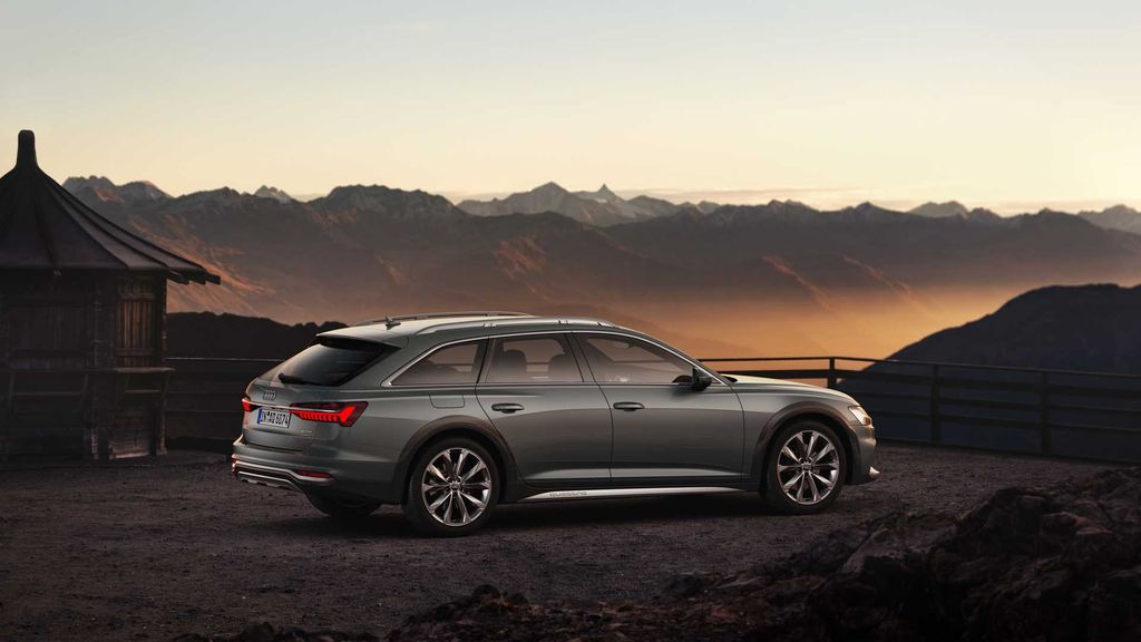 Top 10 xe Hybrid hạng sang giữ giá nhất năm 2025- Ảnh 9. Top 10 xe Hybrid hạng sang giữ giá nhất năm 2025- Ảnh 9.