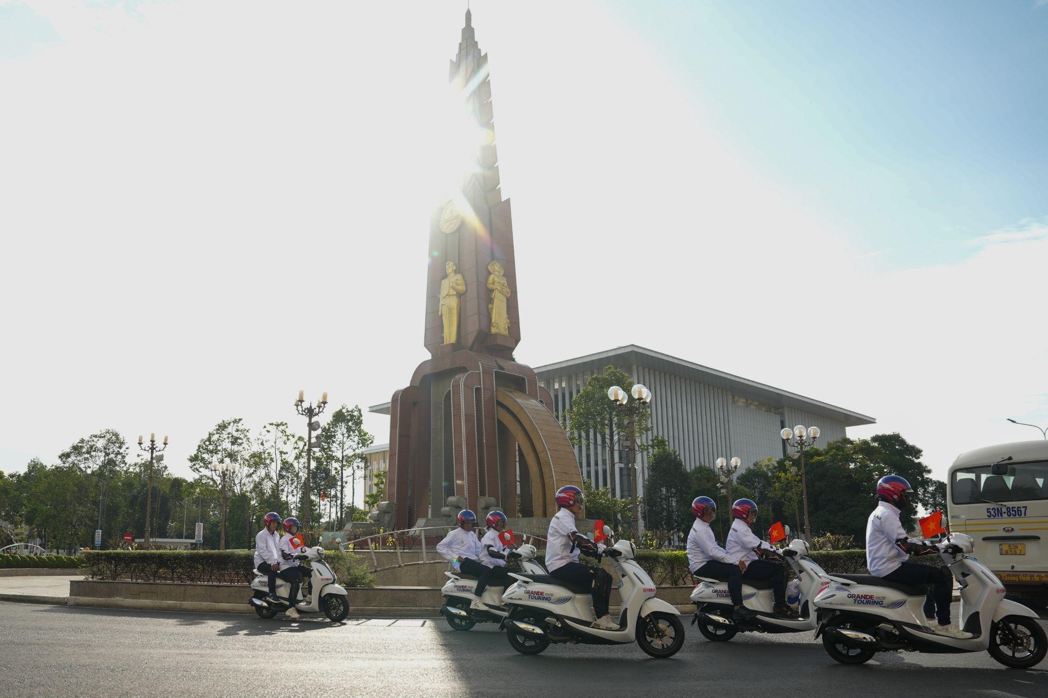 Vì sao Yamaha chọn Grande cho hành trình xuyên Việt?- Ảnh 1. Vì sao Yamaha chọn Grande cho hành trình xuyên Việt?- Ảnh 1.