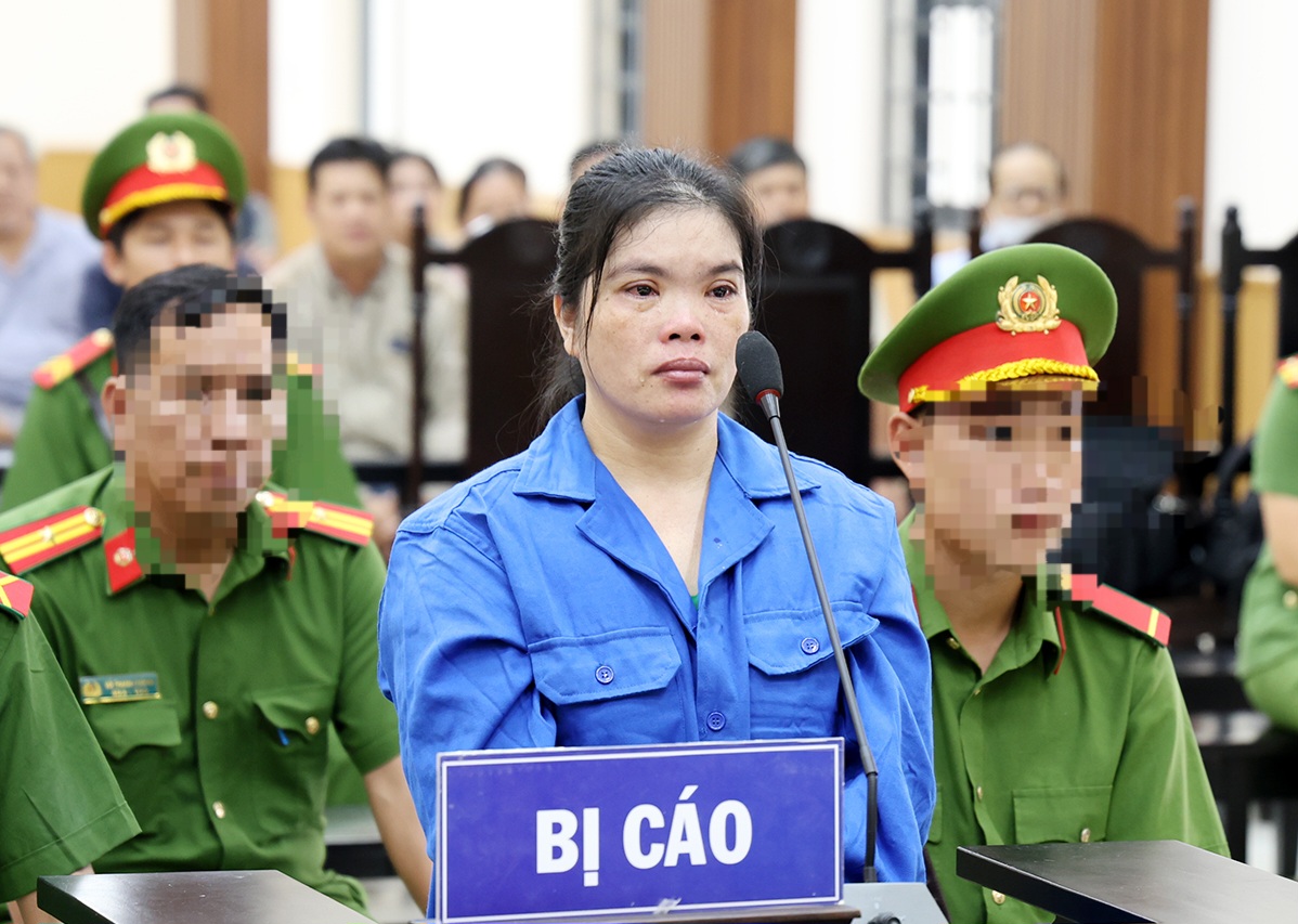 Tử hình người phụ nữ giết cụ ông 74 tuổi để cướp 3 nhẫn vàng ở An Giang- Ảnh 2. Tử hình người phụ nữ giết cụ ông 74 tuổi để cướp 3 nhẫn vàng ở An Giang- Ảnh 2.