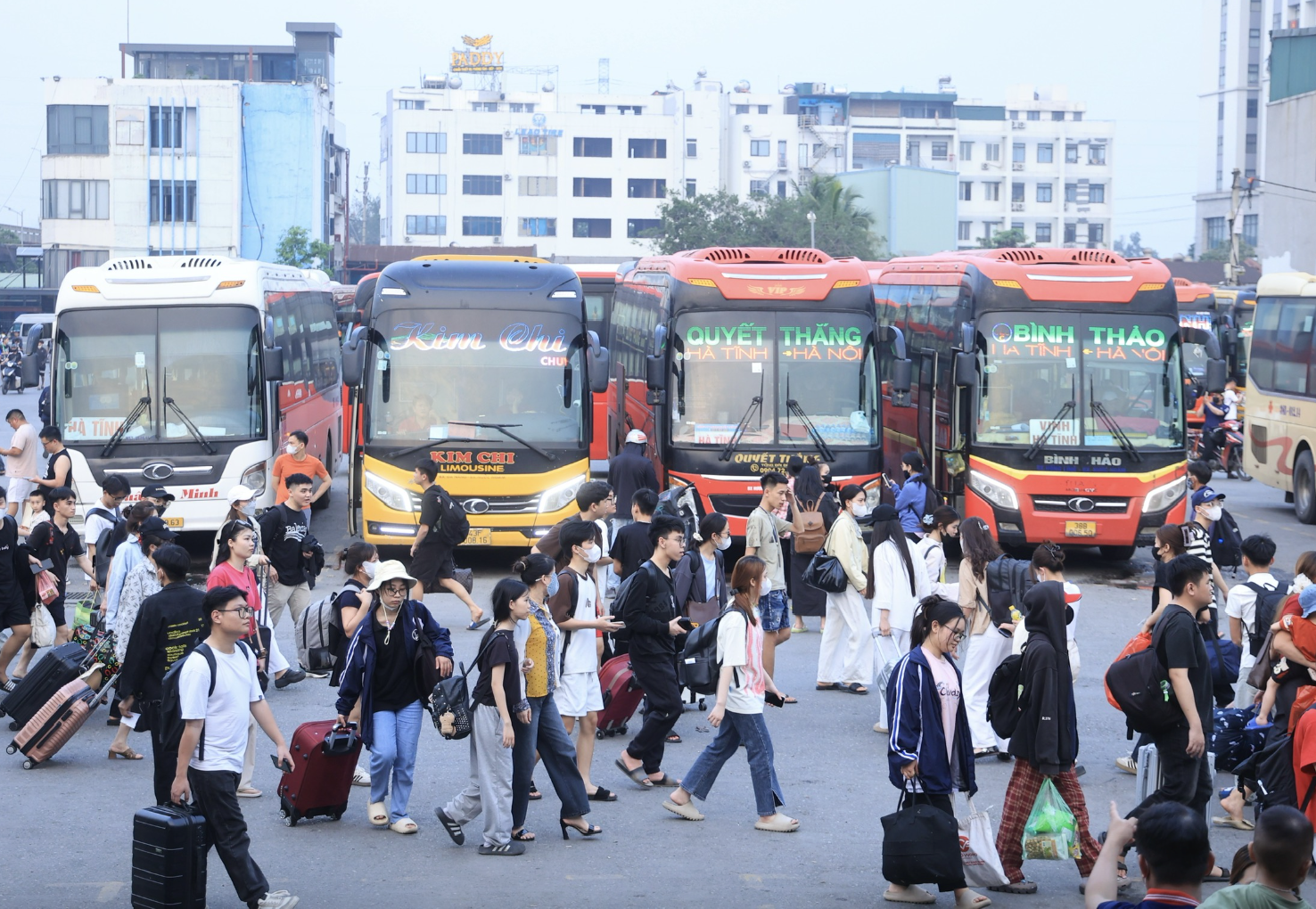 Siết quản lý an toàn, sẵn sàng phương án vận chuyển khách dịp cao điểm nghỉ lễ 2/9- Ảnh 2. Siết quản lý an toàn, sẵn sàng phương án vận chuyển khách dịp cao điểm nghỉ lễ 2/9- Ảnh 2.