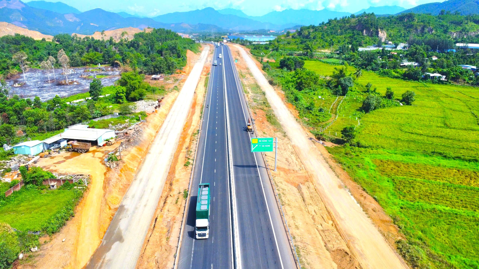 Thêm 13 tuyến cao tốc do Nhà nước đầu tư sẽ thu phí trong 7 năm- Ảnh 1.