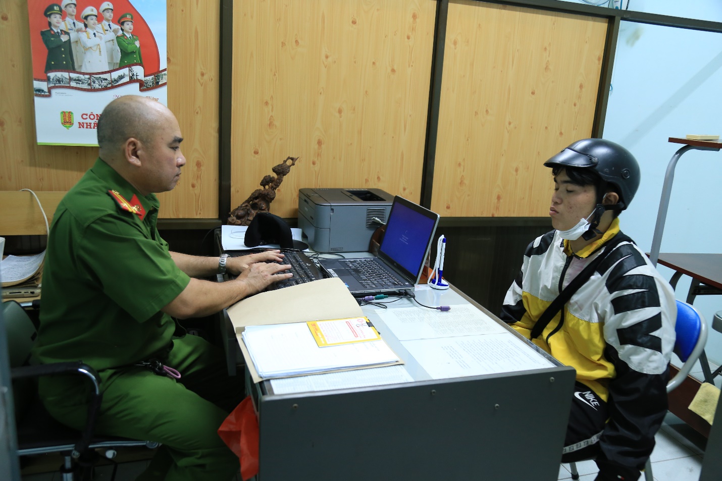 Chưa đầy 10 giờ, công an đã bắt gọn nghi phạm 3 vụ cướp táo tợn trong đêm ở Đồng Nai- Ảnh 1.