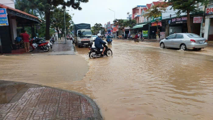 Lâm Đồng chi gần 95 tỷ đồng nâng cấp kênh thoát nước, chống lụt cho quốc lộ 27- Ảnh 1. Lâm Đồng chi gần 95 tỷ đồng nâng cấp kênh thoát nước, chống lụt cho quốc lộ 27- Ảnh 1.