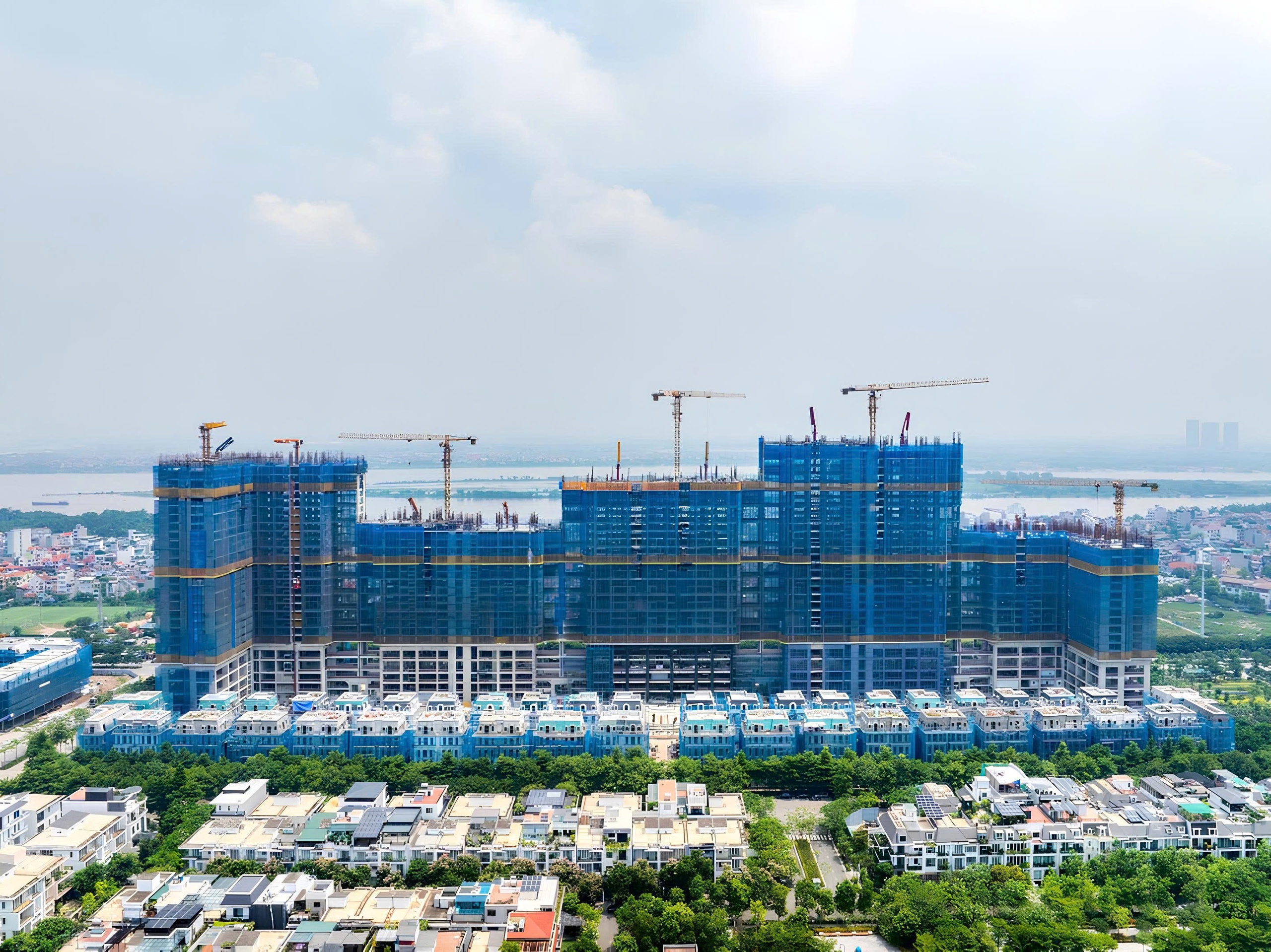 “Chốt deal” thành công Sky Villa 28 tỷ trên livestream ngày 1/8 của Sunshine Group- Ảnh 3. “Chốt deal” thành công Sky Villa 28 tỷ trên livestream ngày 1/8 của Sunshine Group- Ảnh 3.