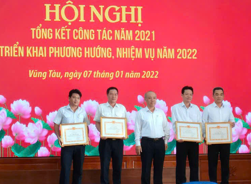 Gương sáng "chiến sĩ" bảo đảm an toàn hàng hải hết mình vì nhiệm vụ- Ảnh 3.