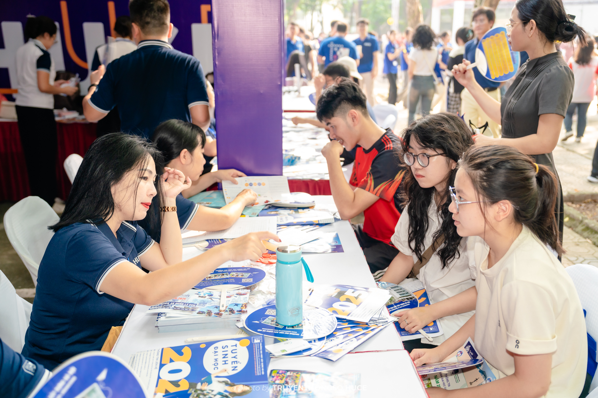 Gần 850.000 thí sinh chờ điểm chuẩn đại học 2025 sau chốt lọc ảo- Ảnh 1.