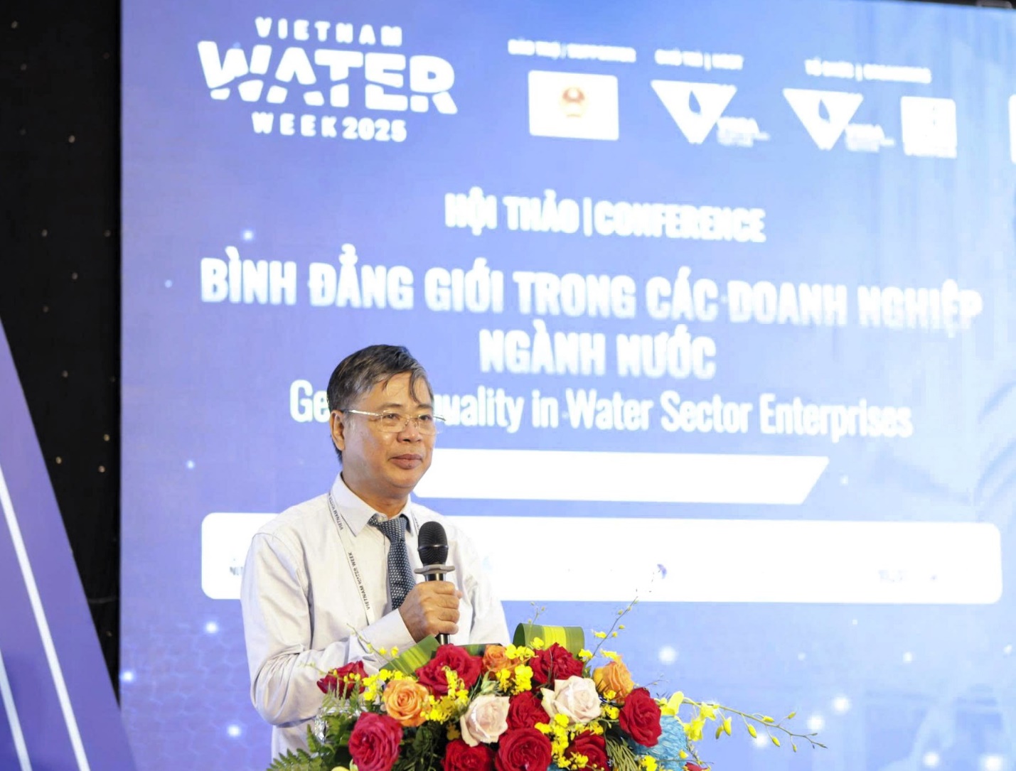 Thúc đẩy bình đẳng giới trong doanh nghiệp ngành nước- Ảnh 1. Thúc đẩy bình đẳng giới trong doanh nghiệp ngành nước- Ảnh 1.
