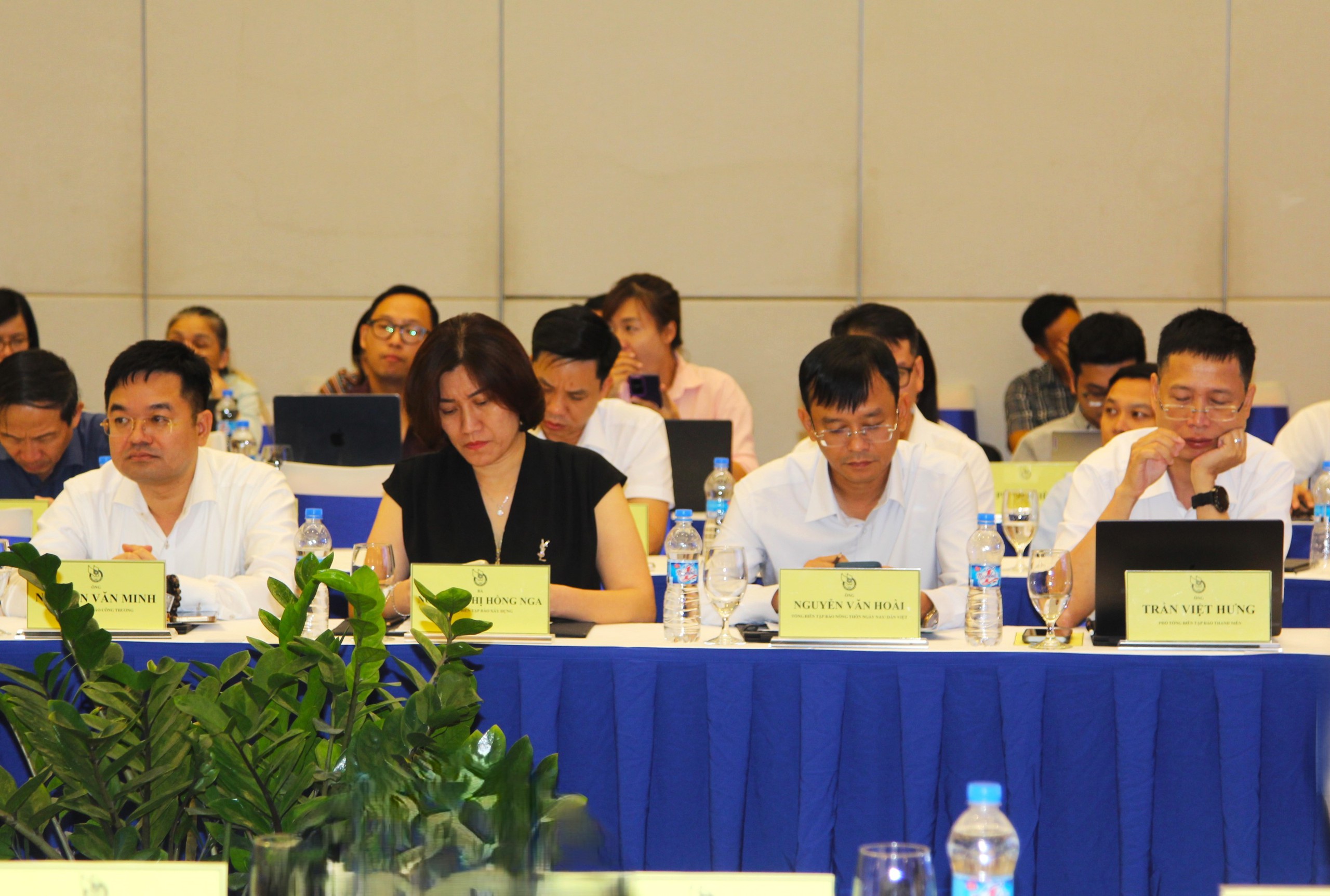 Diễn đàn Tổng biên tập 2025: Thời cơ vàng cho báo chí phát triển đột phá từ Nghị quyết 57- Ảnh 4. Diễn đàn Tổng biên tập 2025: Thời cơ vàng cho báo chí phát triển đột phá từ Nghị quyết 57- Ảnh 4.