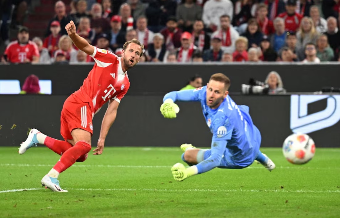 Harry Kane lập hat-trick, Bayern Munich vùi dập RB Leipzig- Ảnh 2. Harry Kane lập hat-trick, Bayern Munich vùi dập RB Leipzig- Ảnh 2.